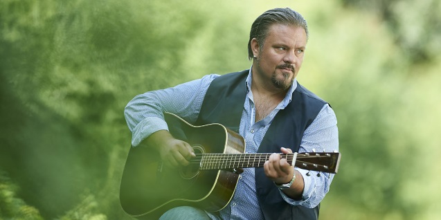 Perry Stenbäck